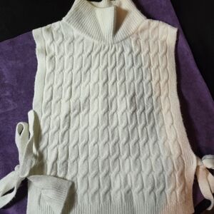 Elegant White Cable Knit Sweater Vest
